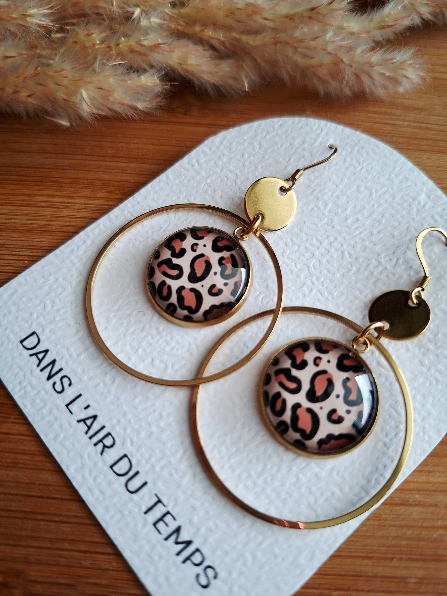 Boucles d'oreilles créoles motif léopard finition dorée 🐆