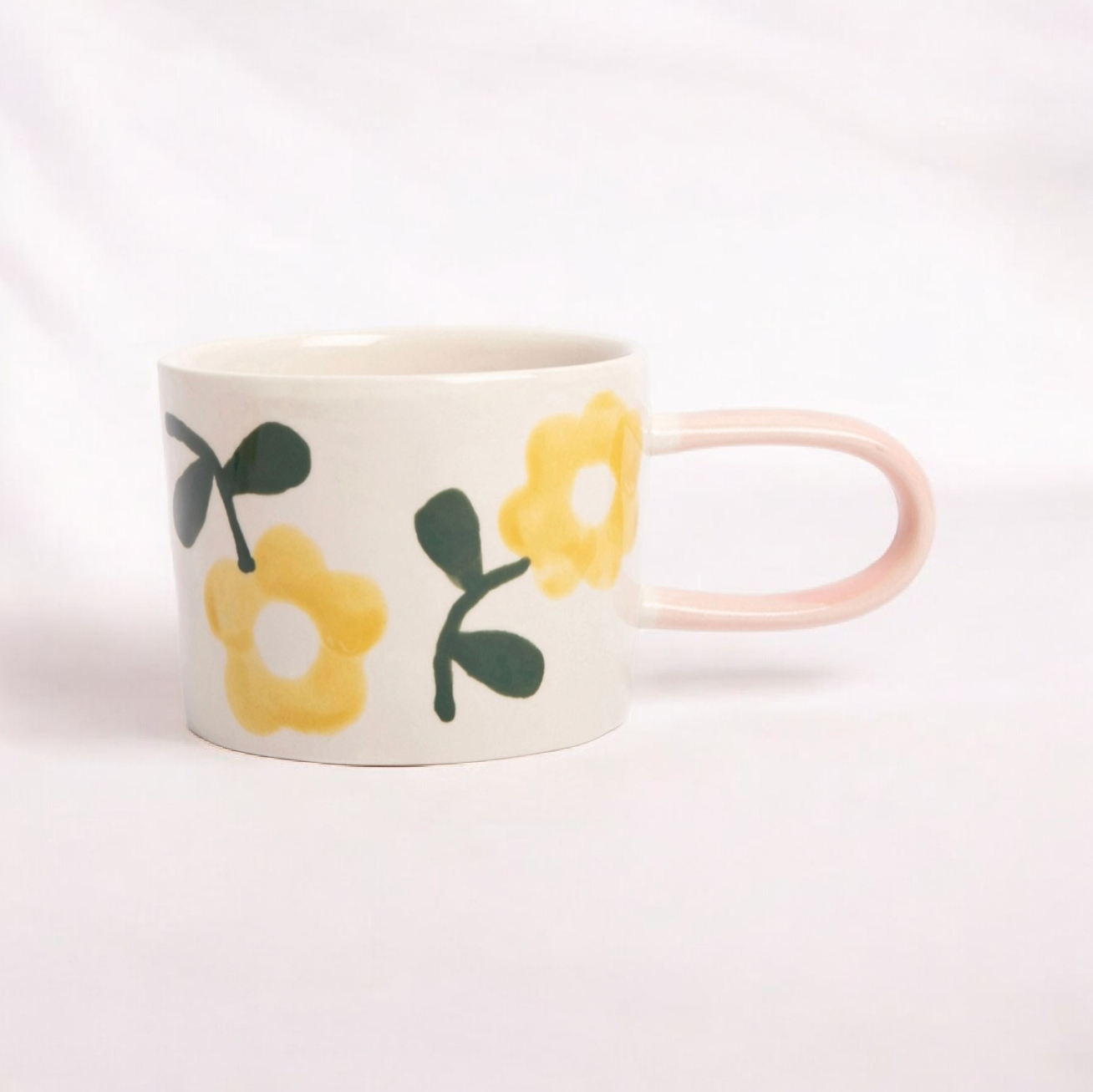 Mug en céramique à motif de fleurs jaunes