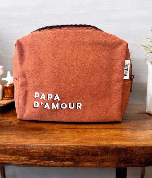 Trousse de toilette brodée PAPA D’AMOUR cuivre
