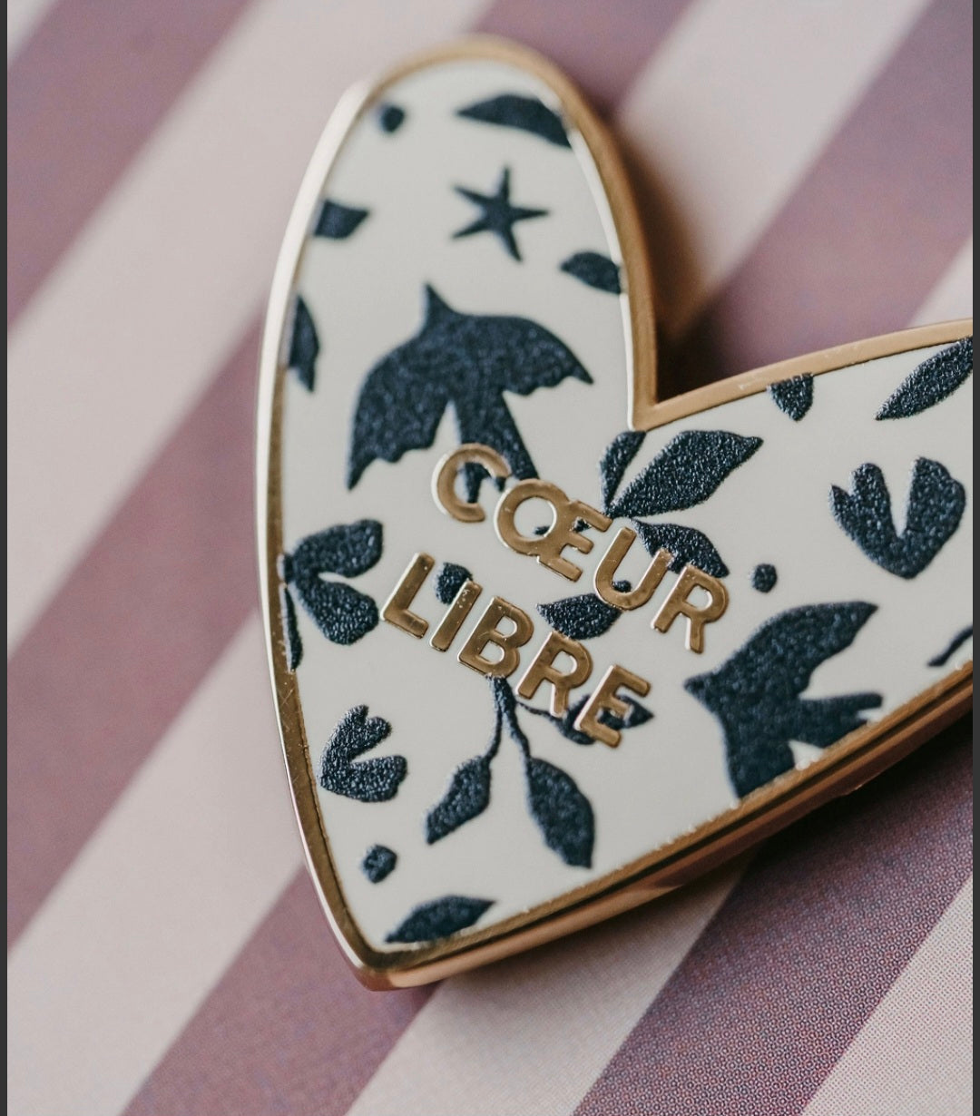 Pin's coeur - Libre