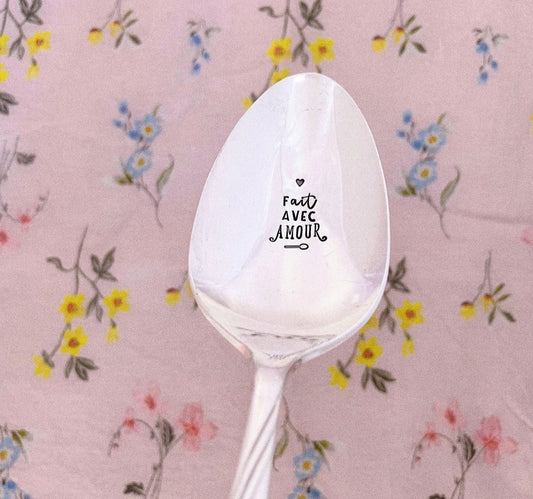 Grande cuillère vintage gravée "fait avec amour"